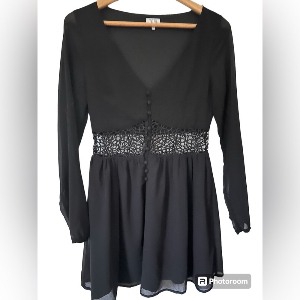 Tobi Size M Trumpet Mini Dress with Cutout Mid Section